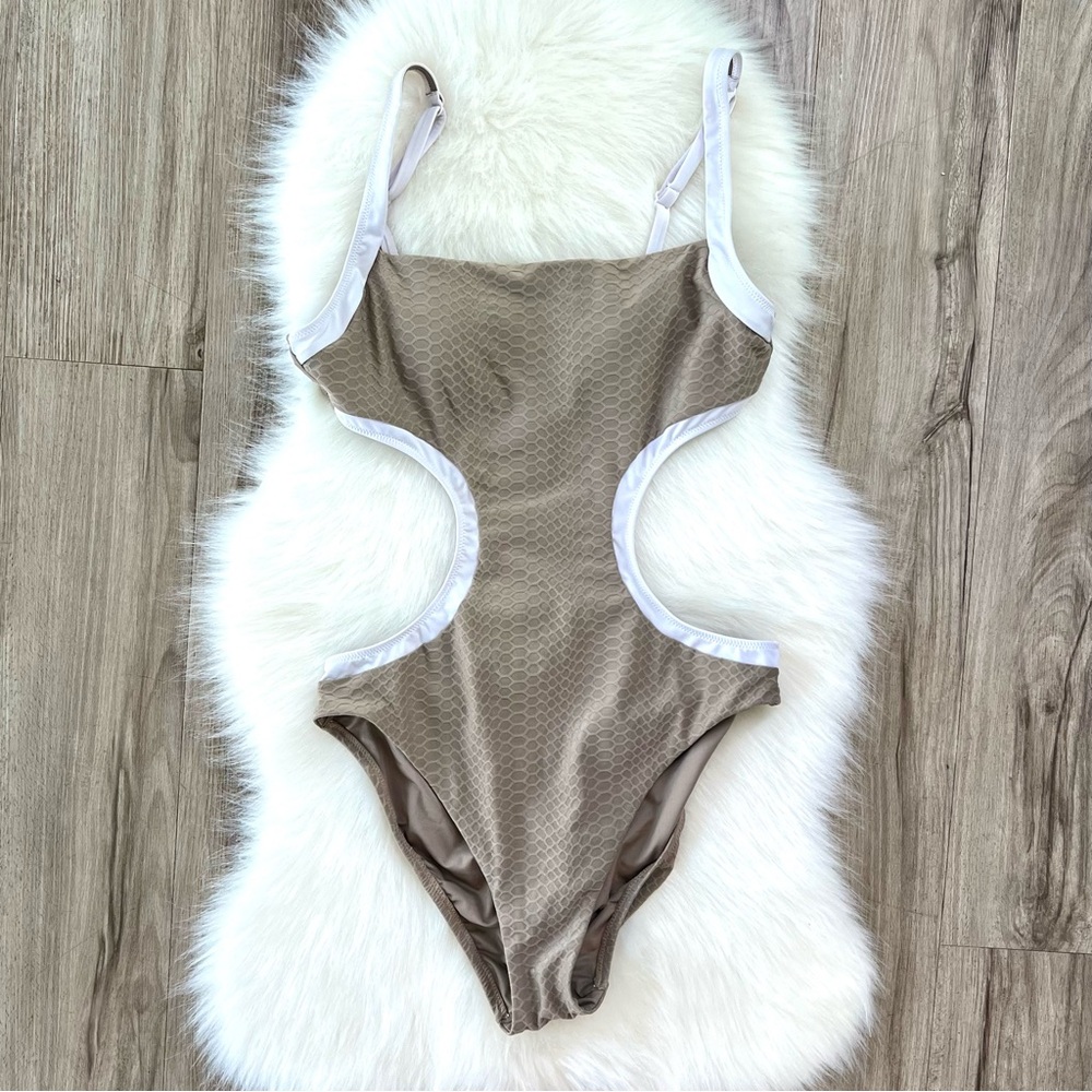 Sanctuary taupe and white cut-out one piece swim suit size medium